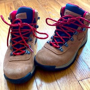 Columbia Women’s waterproof hiking boots, size 7